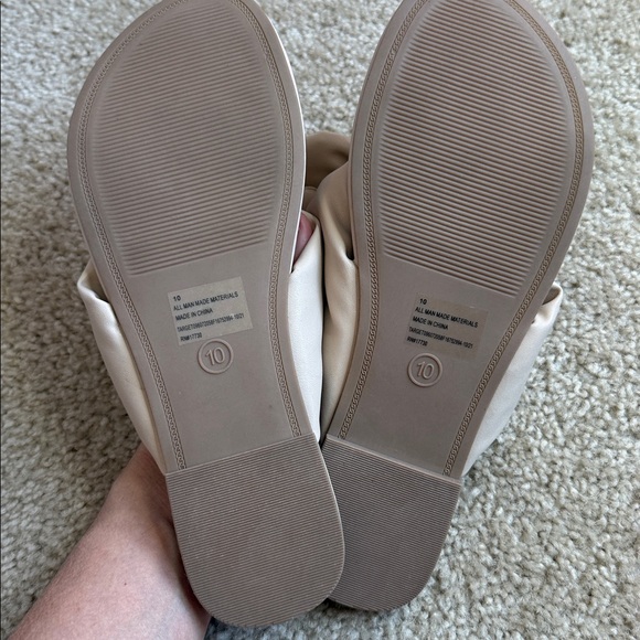 A new day bow beige tan thong sandal shoe size 10 - Picture 4 of 4